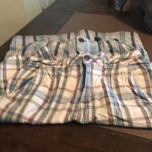 Bundle of 2 boys shorts